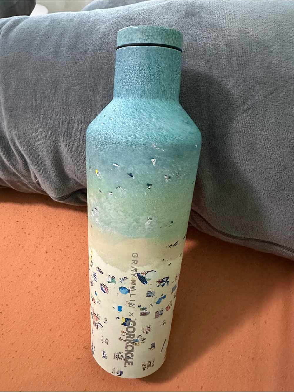 Corkcicle x Gray Malin Beach Scene Insulated Bottle